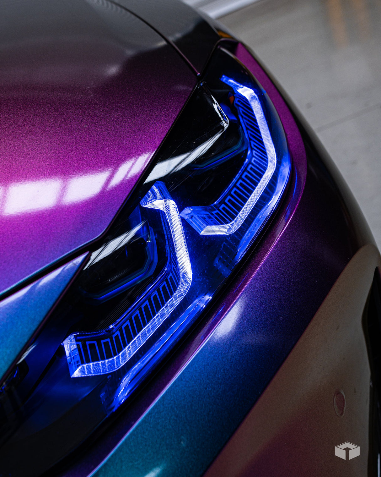 BMW M3 G80 BLUE HEADLIGHTS