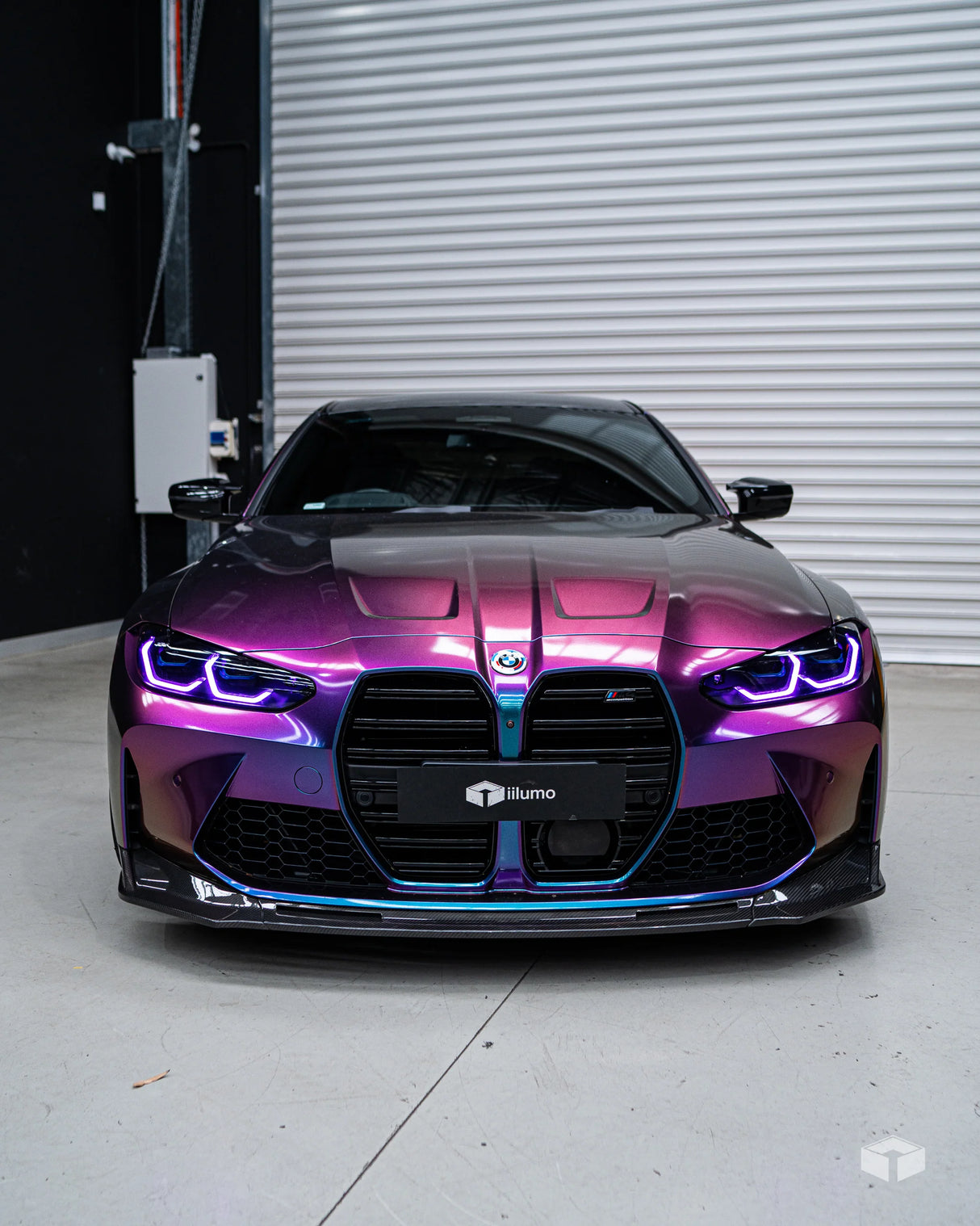 BMW M4 F82 PURPLE FRONT LIGHTS