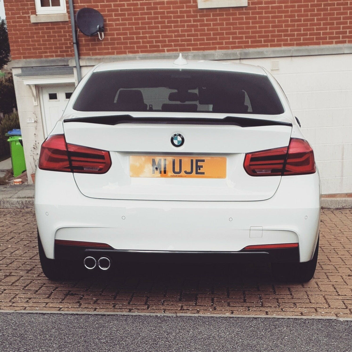 BMW 3 Series F30 Carbon Fiber V Style Boot Spoiler